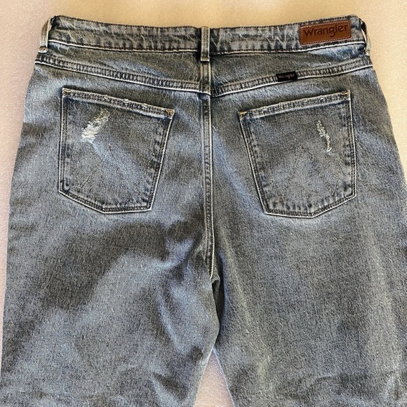Wrangler High Rise Rodeo Straight Crop Distressed Denim Women's 14/32 NWT - Picture 8 of 9